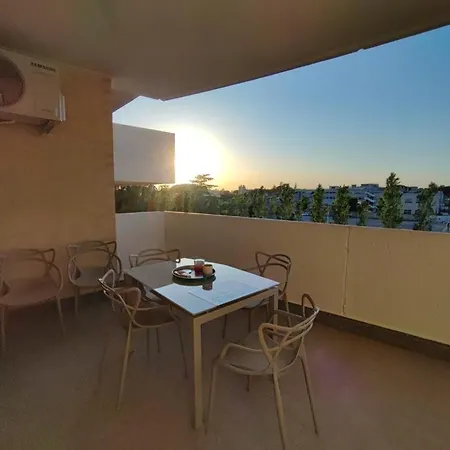 Terrazza On The Park Apartment *
